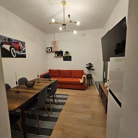 Heart Of City Center 4Br 2Bath 10 Pers Бухарест Екстер'єр фото
