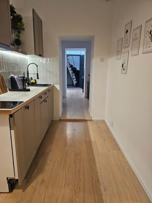 Heart Of City Center 4Br 2Bath 10 Pers Бухарест Екстер'єр фото