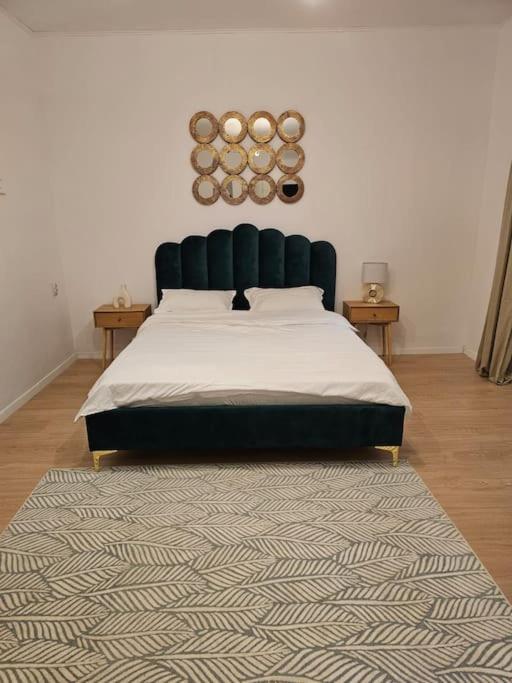 Heart Of City Center 4Br 2Bath 10 Pers Бухарест Екстер'єр фото