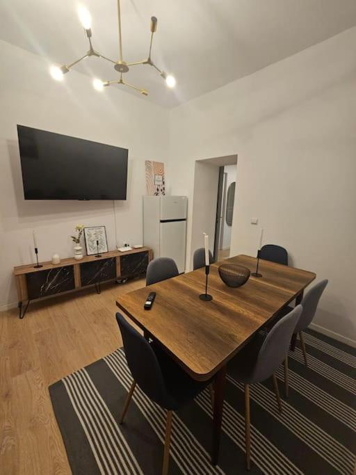 Heart Of City Center 4Br 2Bath 10 Pers Бухарест Екстер'єр фото